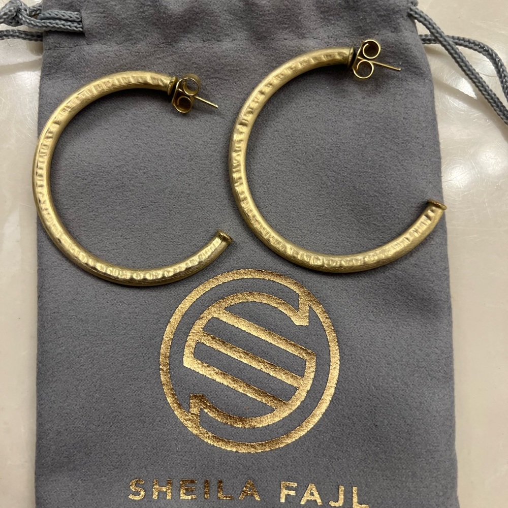 Sheila Fajl Hammered Everybody’s Favorite Hoops - Gold